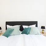 Apartment Ro *