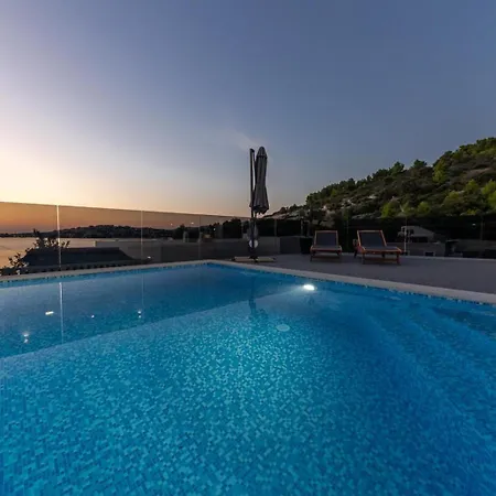 Ro Rogoznica (Sibenik-Knin)