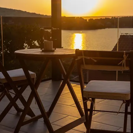 Ro Rogoznica (Sibenik-Knin)