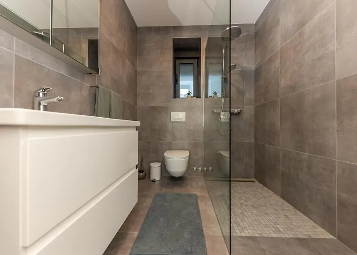 Ro 아파트 로고즈니차